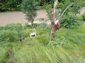 गुल्मीमा जिप दुर्घटना : ३ जनाको घटनास्थलमै मृत्यु     
